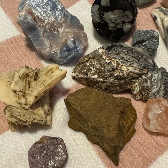 Assorted Natural Stones Collection - Picture 2 of 4